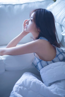 女人自己扒荫道口自慰